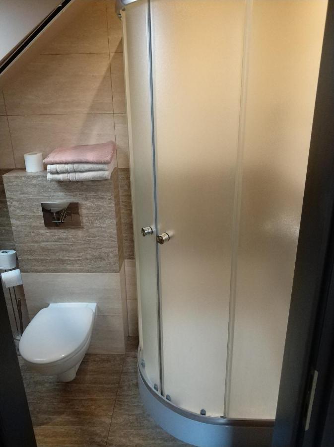 Villarenoma Nadarzyn Exteriör bild