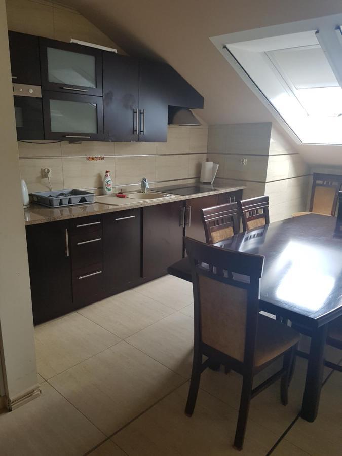 Villarenoma Nadarzyn Exteriör bild